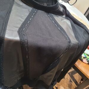 Elegant BAGAZIO Black Crewneck Sweater